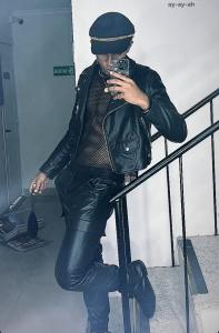 637195145: Chico busca chica en Barcelona