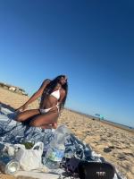 613885581: Chica busca chico en Sevilla