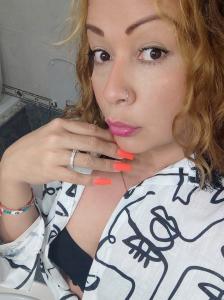 611358373: Transexual en León