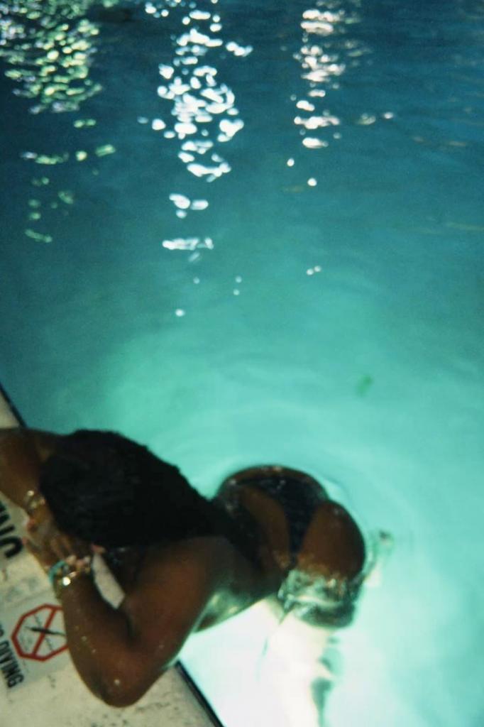 627781322: Chica busca chico en Sevilla