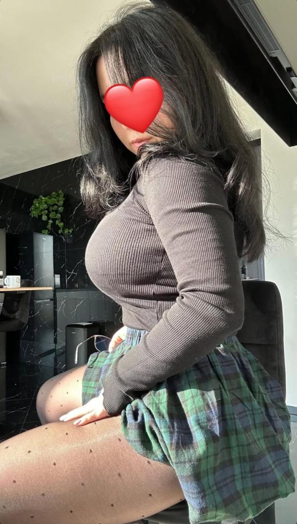 642038893: Chica busca chico en Cáceres