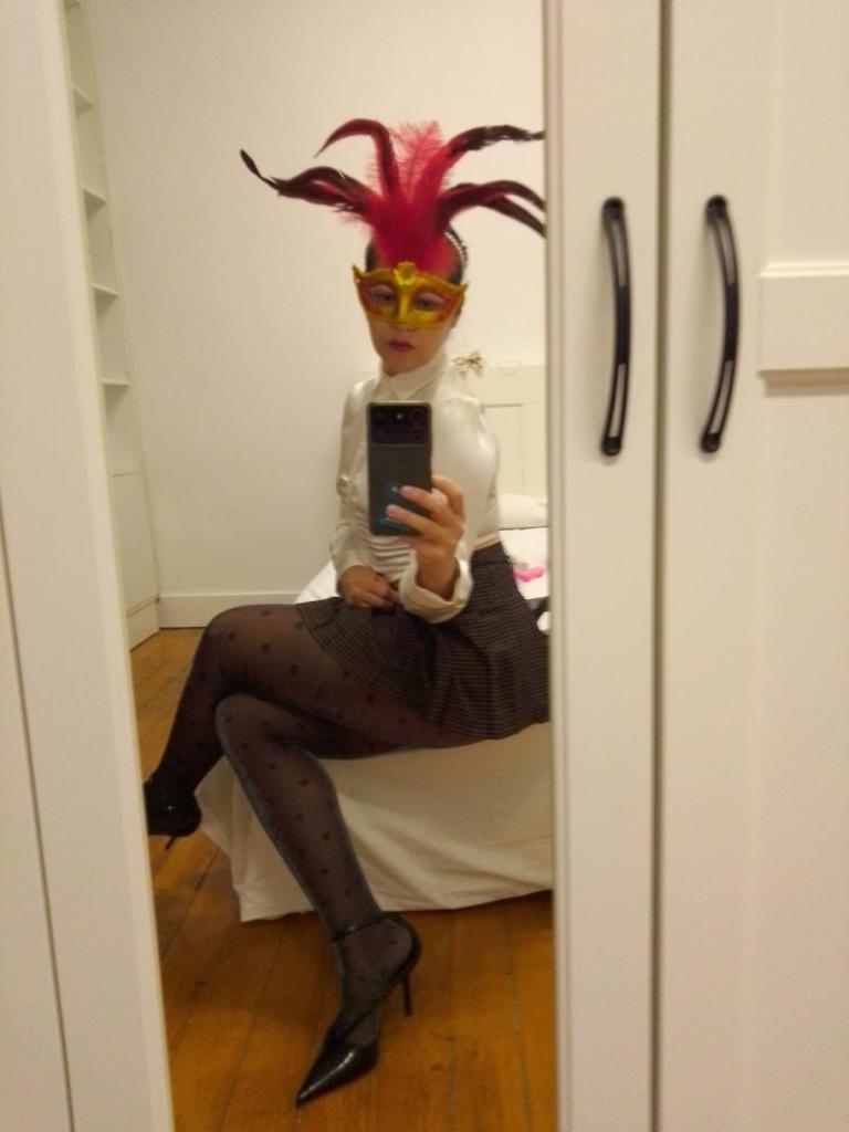 625275123: Chica busca chico en La Coruña