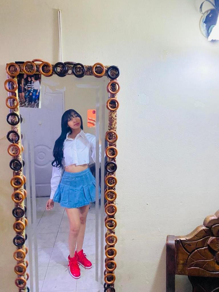 631149563: Chica busca chico en Pontevedra