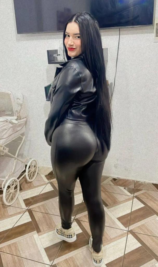 633112955: Chica busca chico en Guipúzcoa