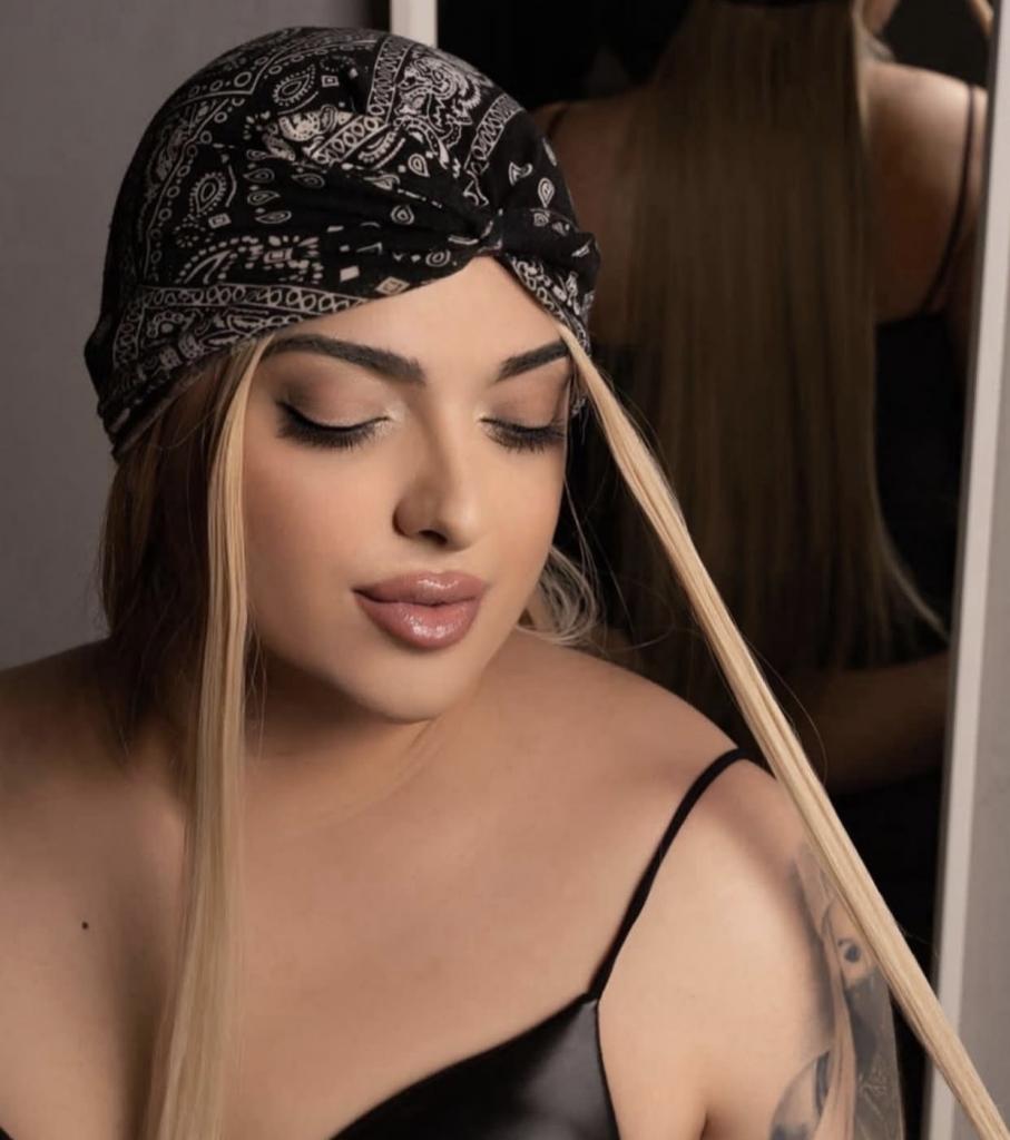 613798411: Transexual en Cádiz