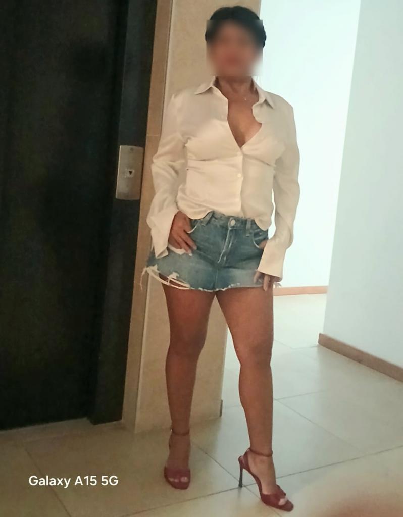 613413282: Chica busca chico en Tenerife
