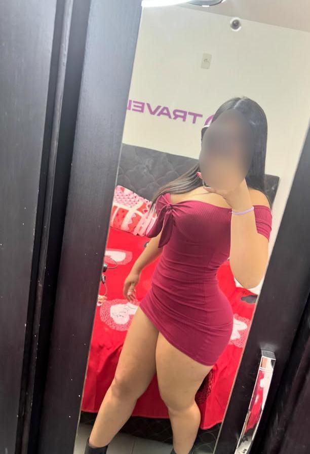 613737559: Chica busca chico en Navarra