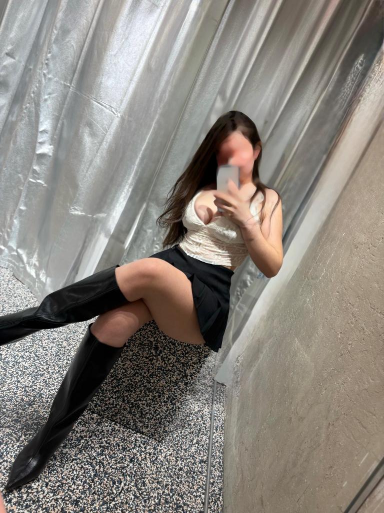 613633543: Chica busca chico en Madrid