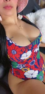 610860412: Chica busca chico en Barcelona