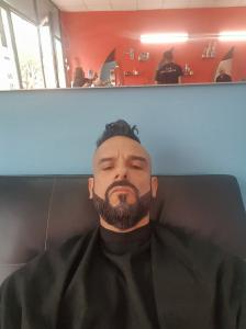 697155343: Chico busca chica en Valencia