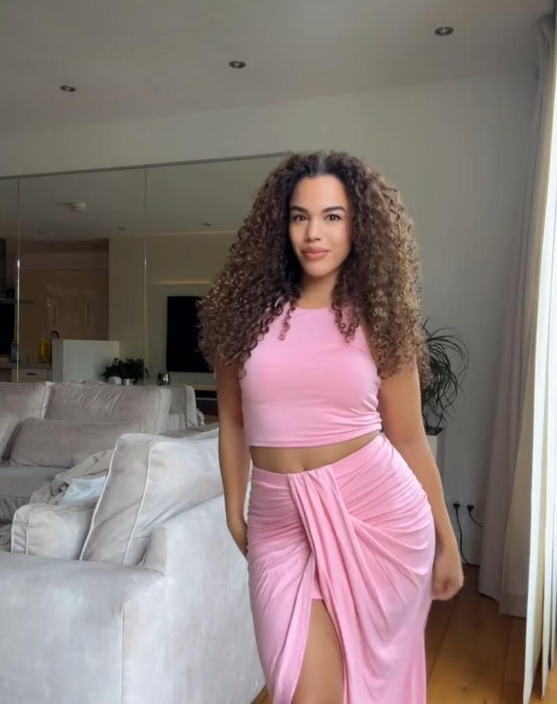 632270484: Chica busca chico en Granada