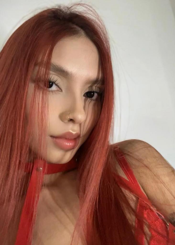 672535880: Chica busca chico en Navarra