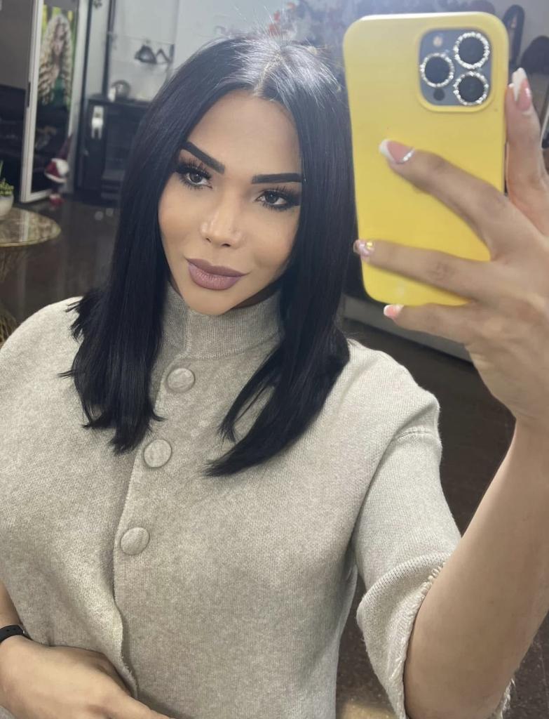 631173613: Transexual en Granada