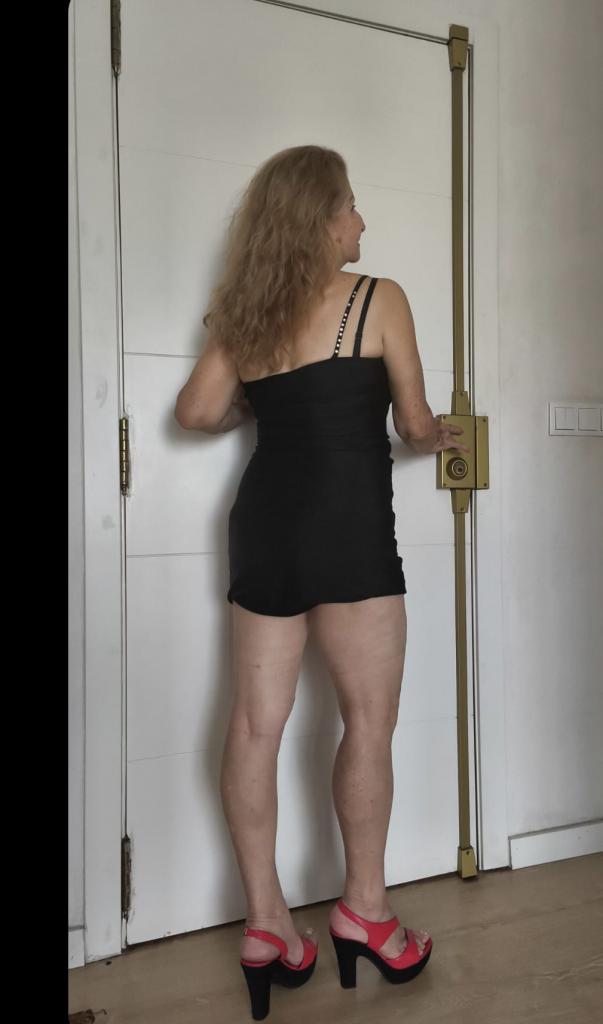 642559487: Chica busca chico en Albacete