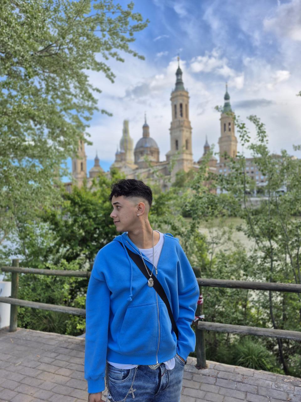 Chico busca chica en Zaragoza: 