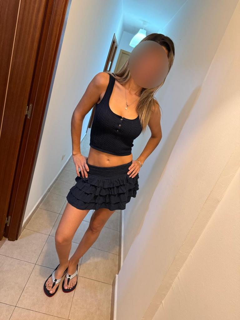 643988932: Chica busca chico en Tenerife
