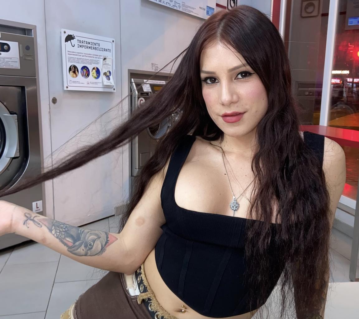 631329492: Travesti en Barcelona