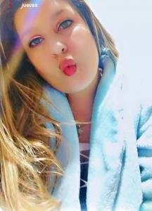 634025833: Chica busca chico en Barcelona