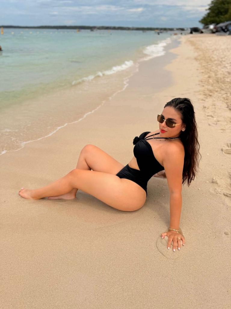 673581494: Chica busca chico en Málaga