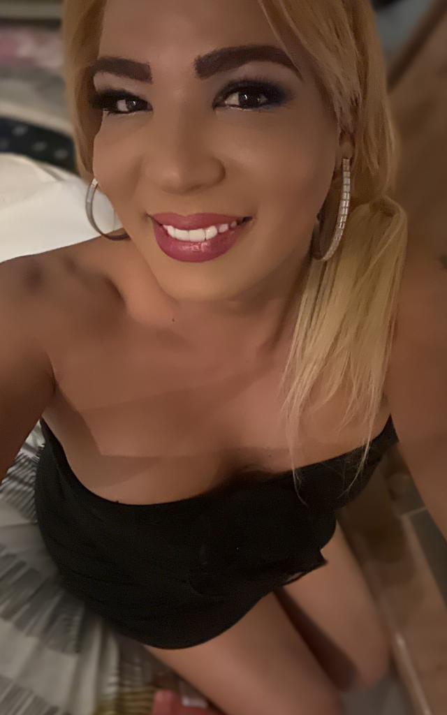 663559110: Transexual en Tenerife