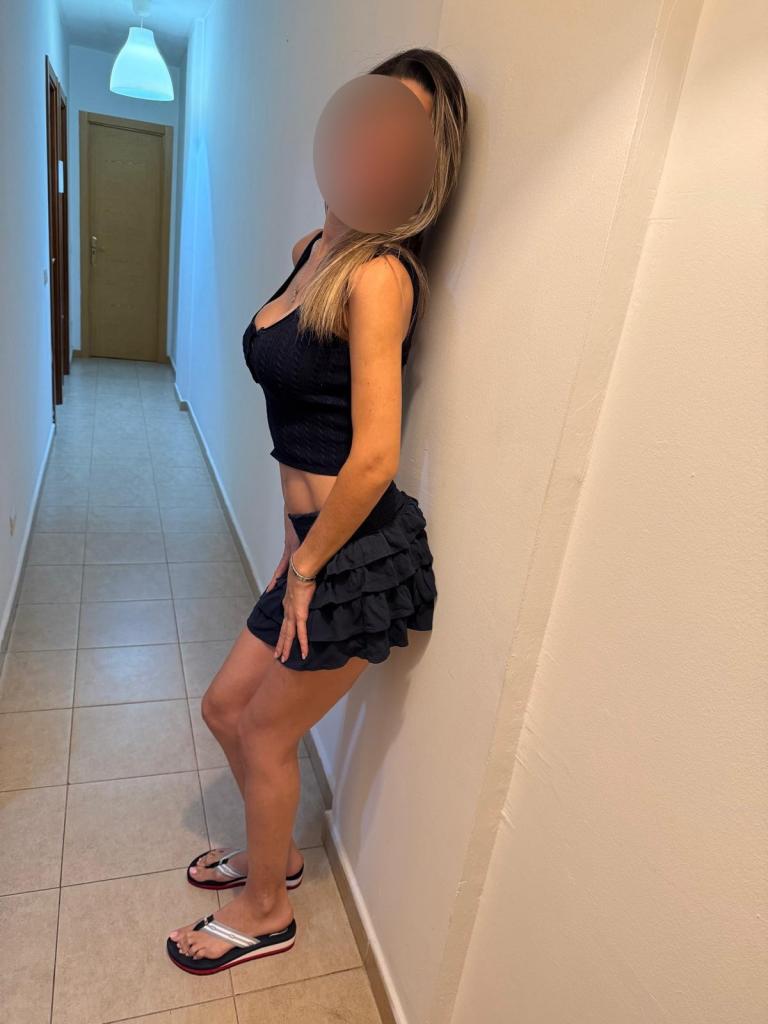 Chica busca chico en Tenerife: 