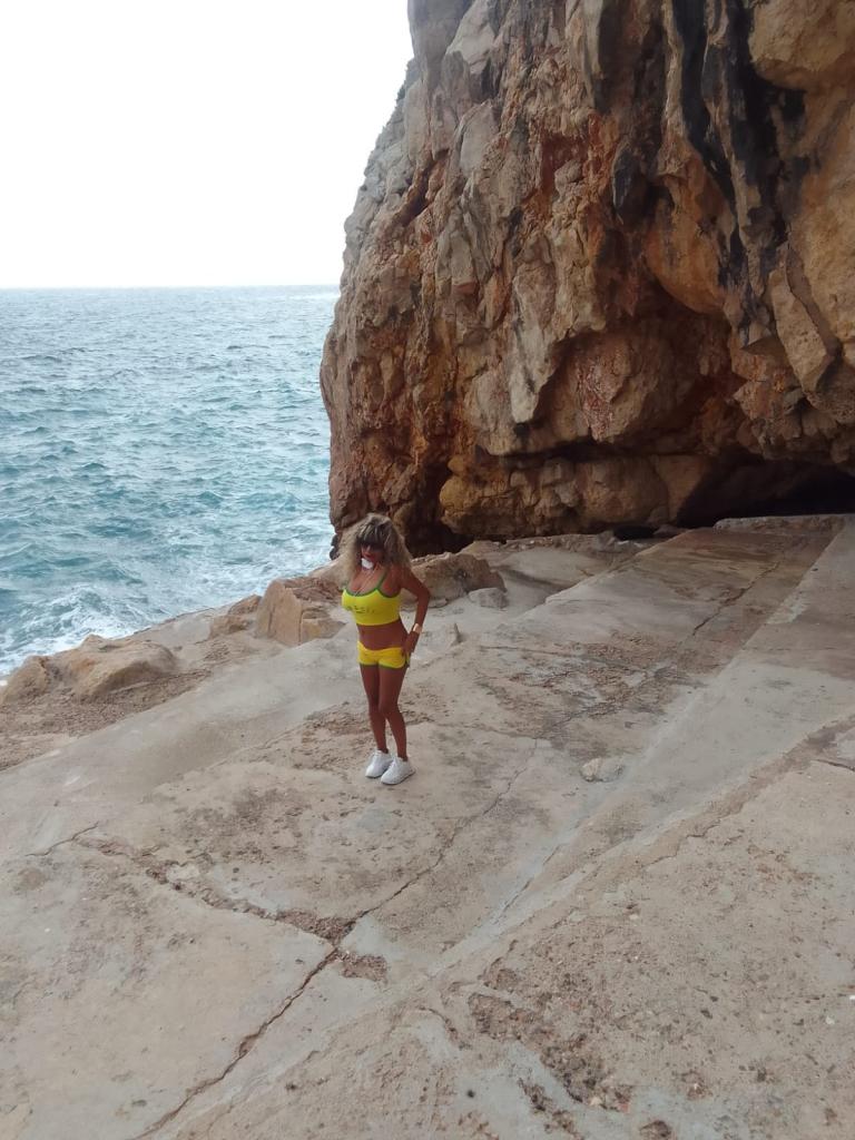 631167437: Chica busca chico en Tarragona