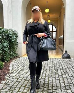 611236461: Chica busca chico en Sevilla