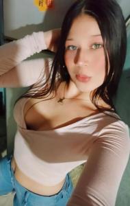 615694299: Chica busca chico en Madrid
