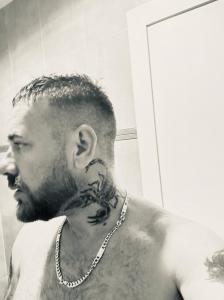 611626672: Chico busca chica en Sevilla