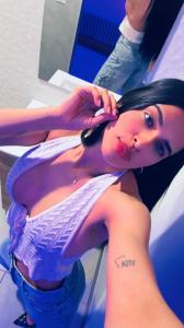 613758156: Chica busca chico en Tarragona