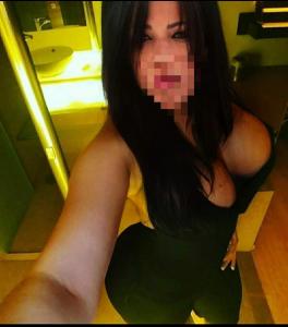 664371235: Chica busca chico en Valencia