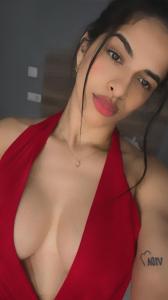 613758156: Chica busca chico en Tarragona