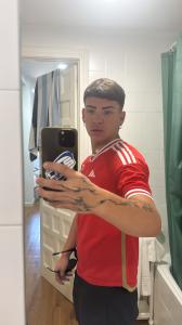 684365216: Chico busca chica en Málaga