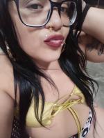 678312088: Chica busca chico en Sevilla