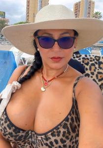 Chica busca chico en Tenerife: Chica busca chico
