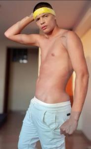 614772935: Chico busca chica en Murcia