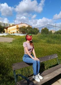 Chica busca chico en Granada: 