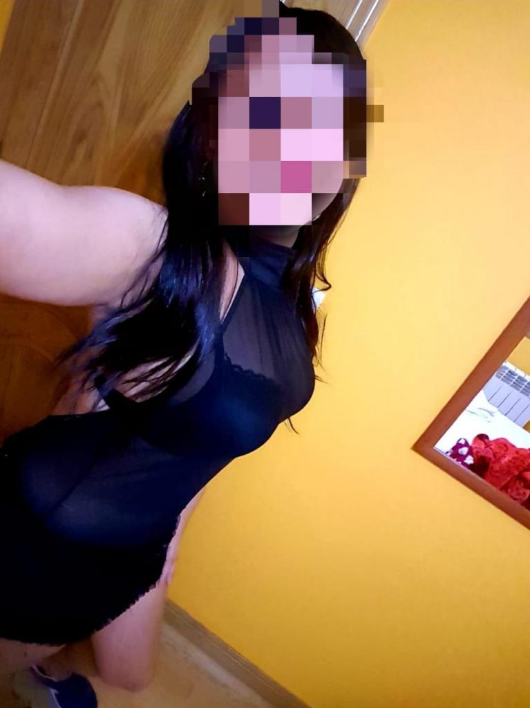 Chica busca chico en Cantabria: Chica busca chico