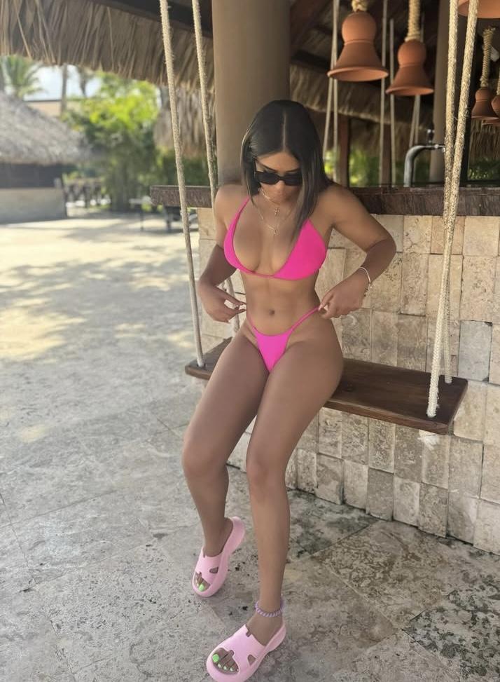 647611338: Chica busca chico en Granada