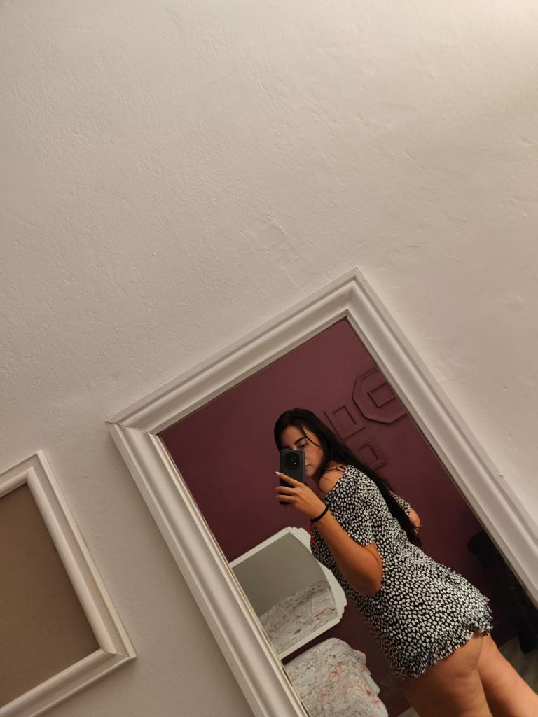 Chica busca chico en Tenerife: 