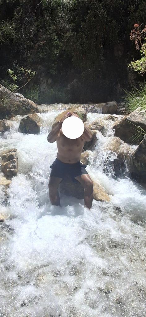 Chico busca chica en Sevilla: 