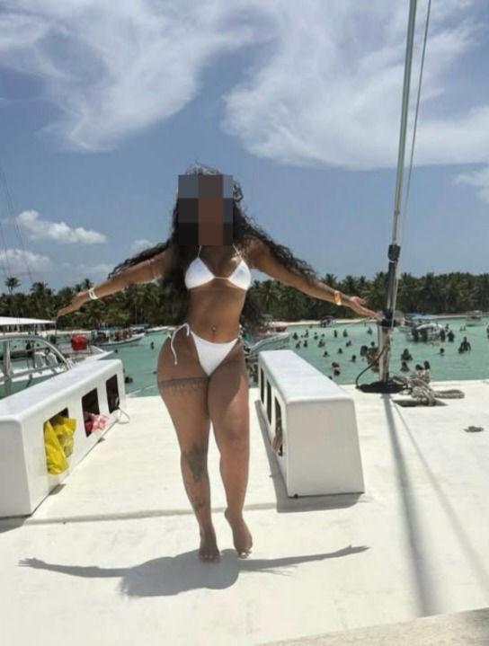 672807984: Chica busca chico en León