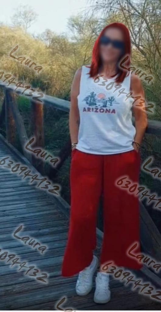 630944132: Chica busca chico en La Coruña