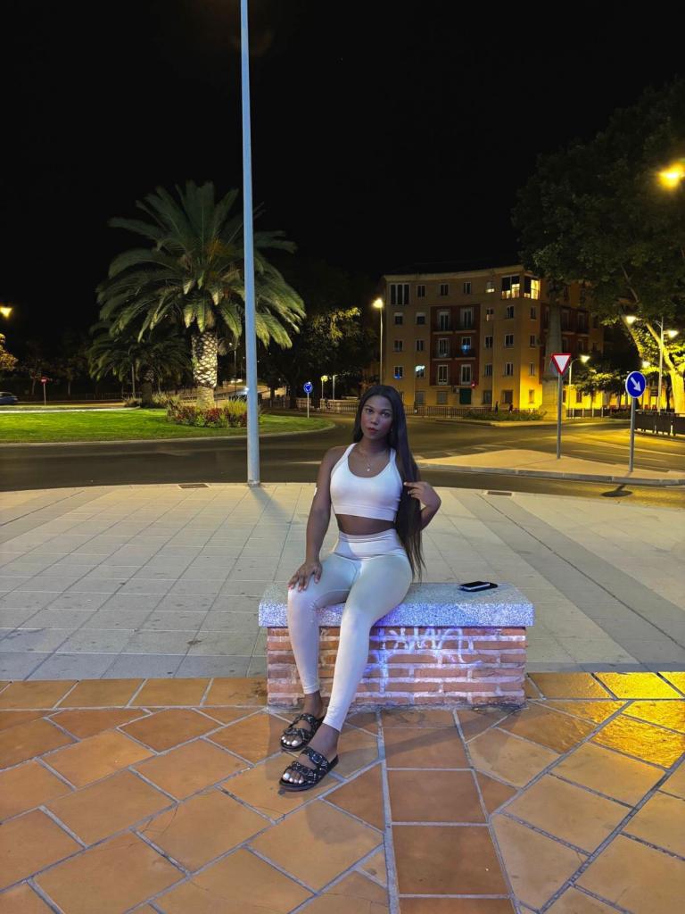 687304703: Transexual en Zaragoza