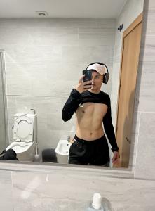 662567137: Chico busca chica en Sevilla