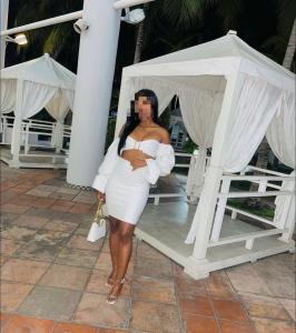 672961845: Chica busca chico en Valencia