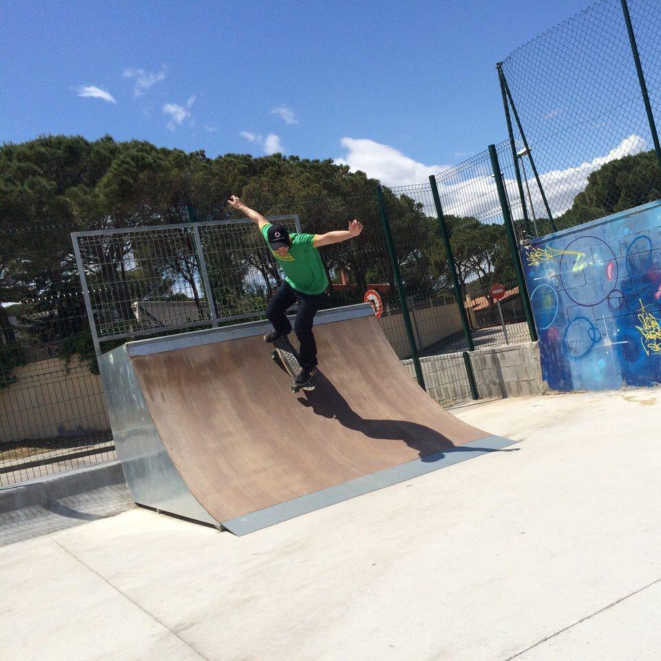 632964351: Chico busca chica en Barcelona