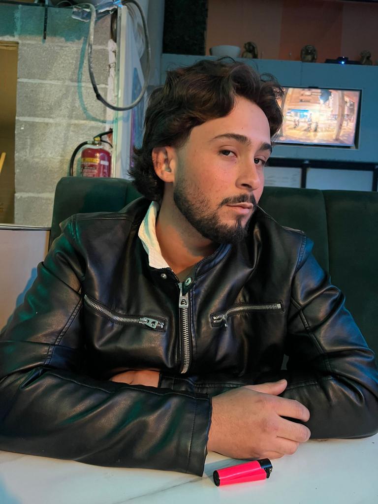 Chico busca chica en Barcelona: Chico busca chica