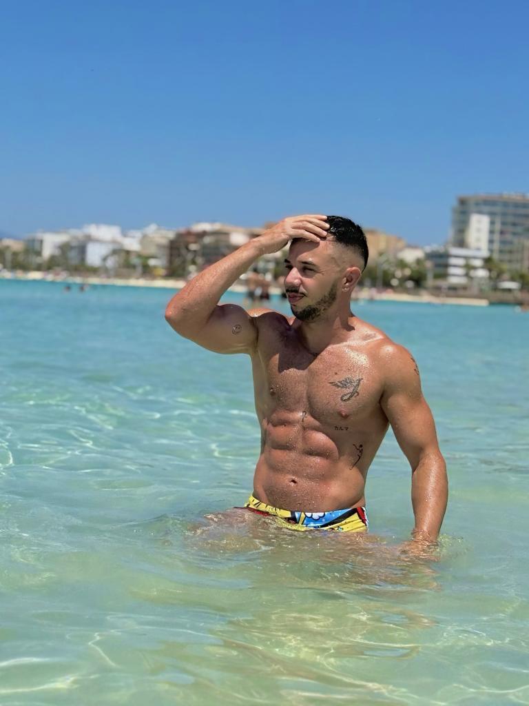 671151433: Chico busca chica en Alicante