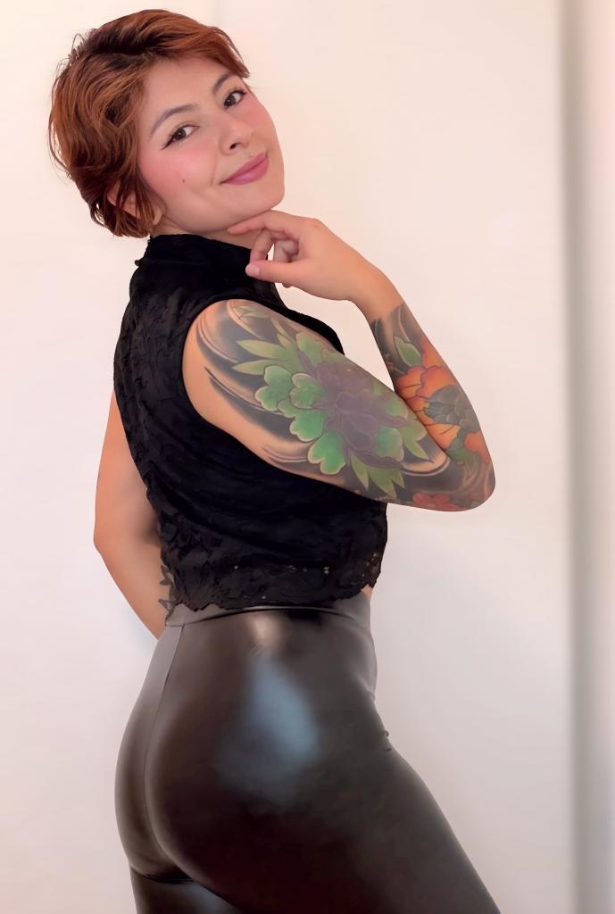 634284083: Chica busca chico en Barcelona